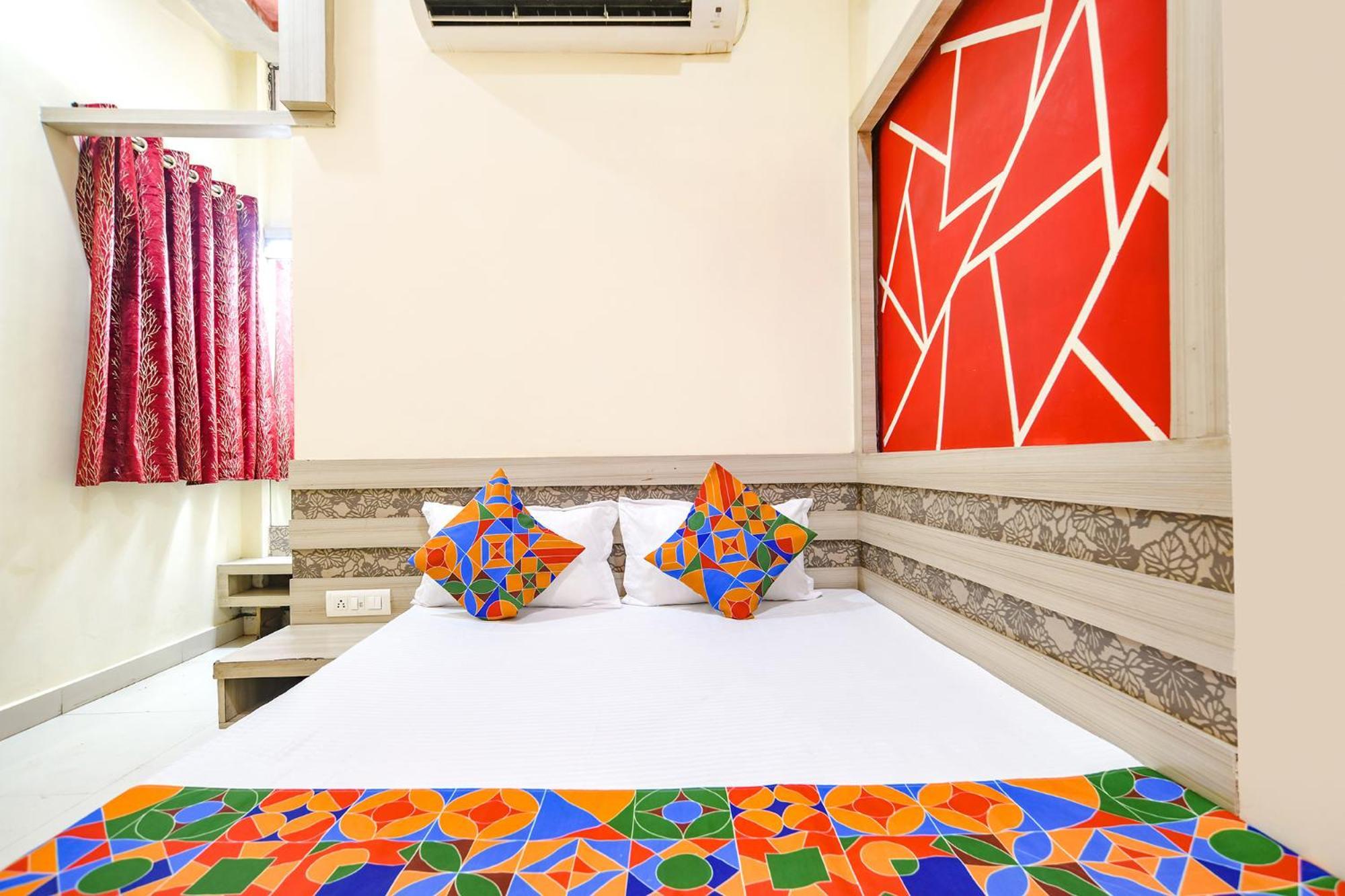 Hotel Fabexpress Blue Star Ujjain Exterior foto